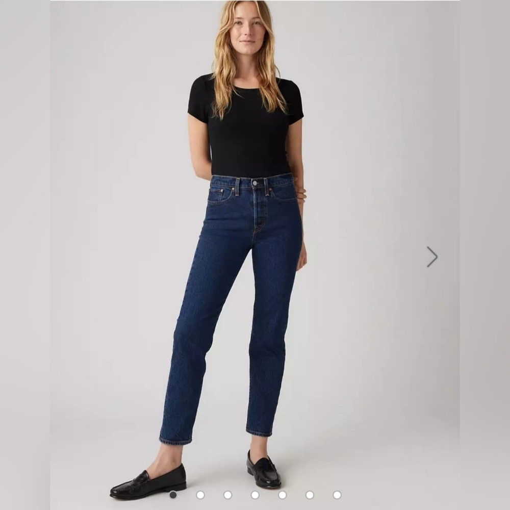 Levi's "Wedgie" Dark Blue Women's Straight Leg Jeans